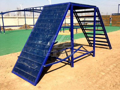 �~(y��)�[��